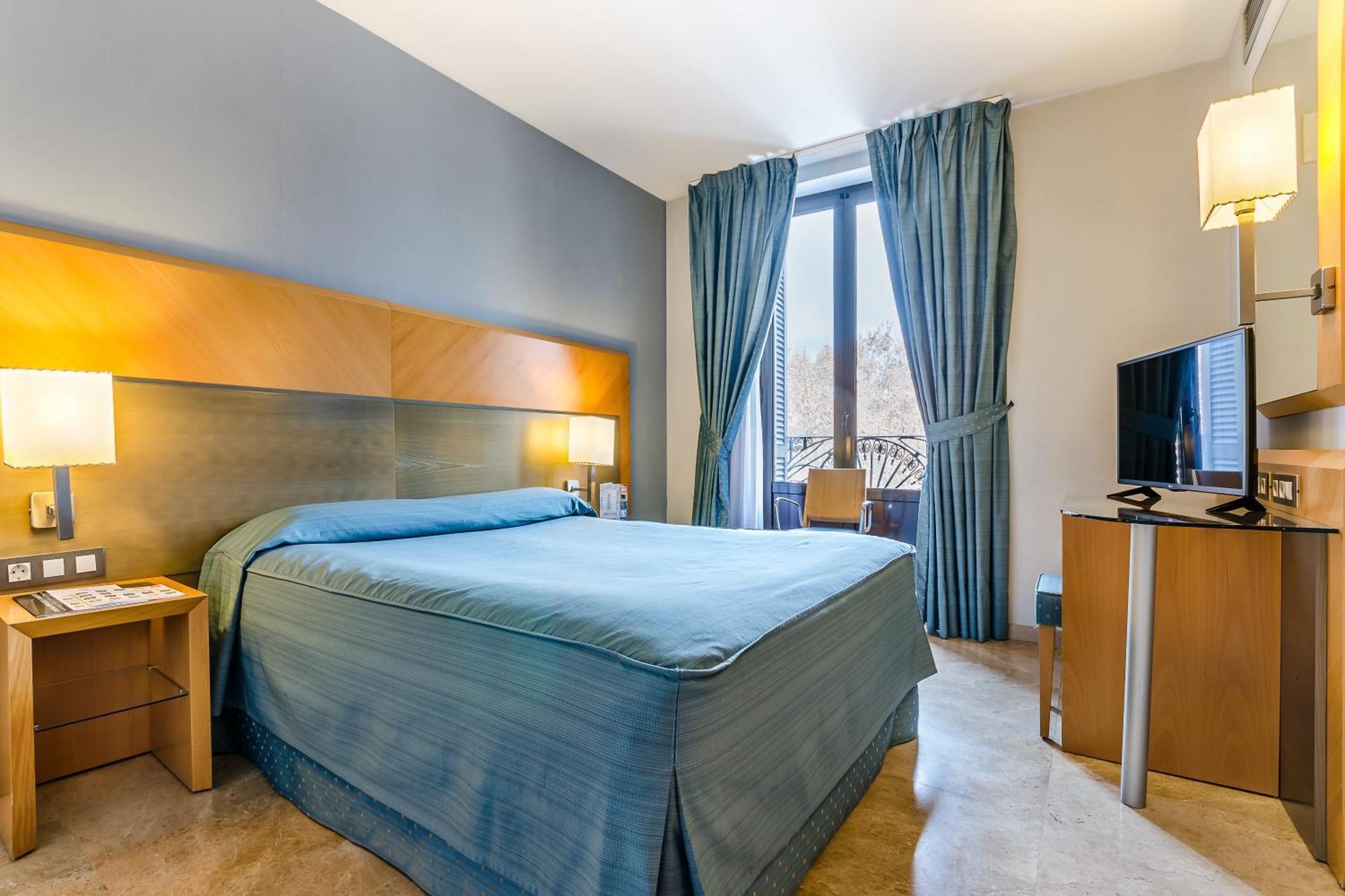 Chambre Double ou Lits Jumeaux avec Balcon