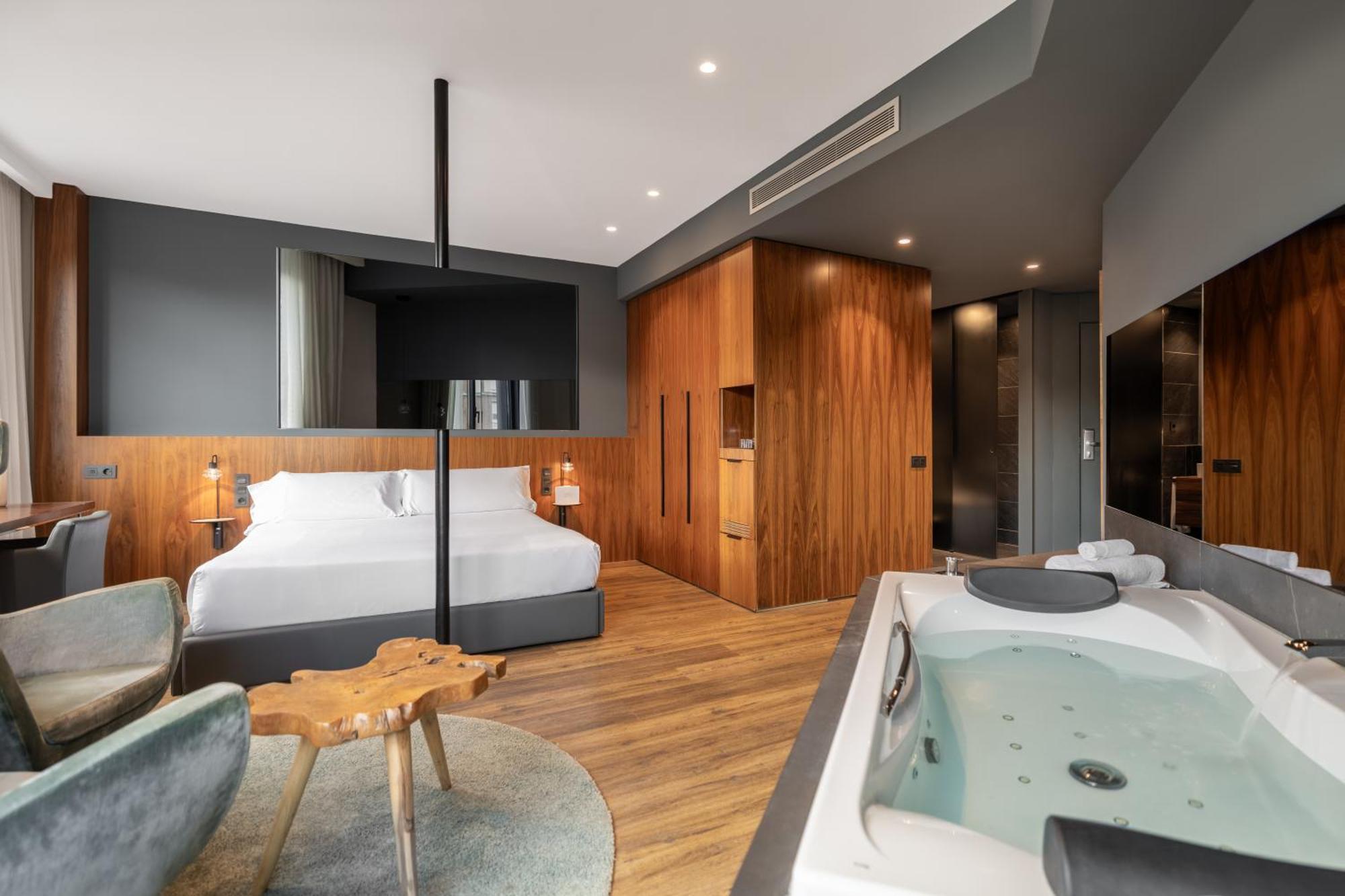 Suite avec Baignoire Spa